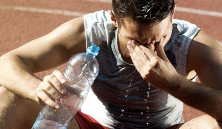 La importancia de la hidratación en deportistas: Secretos para rendir más