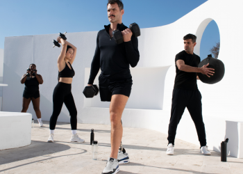 Cómo Correr con Pesas: Beneficios y Riesgos que Debes Conocer