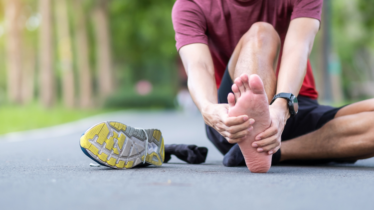 Cómo prevenir la fascitis plantar al correr