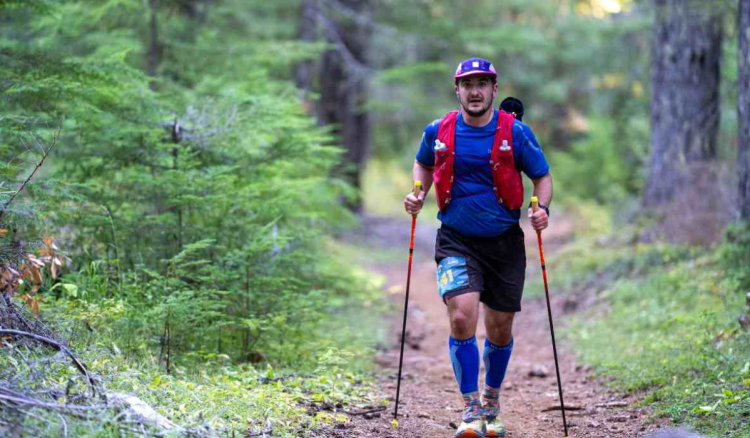 Los mejores bastones para trail running: cuándo usarlos y cómo elegirlos