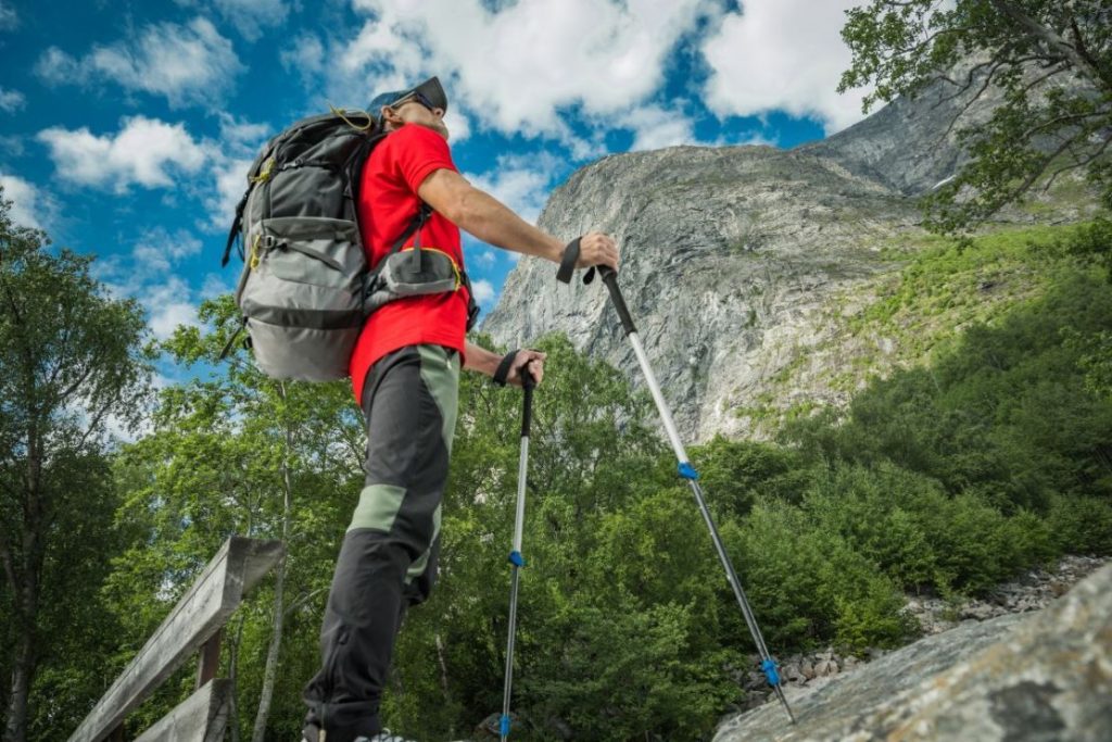 Los mejores bastones para trail running: cuándo usarlos y cómo elegirlos