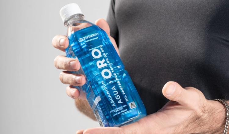 EL AGUA CON ORO DE PHITEN: ¿HIDRATACIÓN, BIENESTAR O INNOVACIÓN?