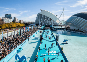 Maratón Valencia compromiso social revoluciona atletismo