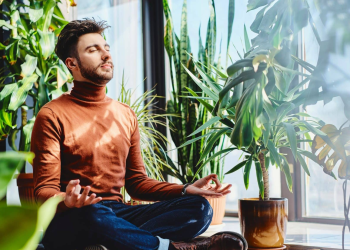 Aumentar serotonina: 5 hábitos naturales efectivos