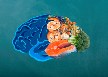 Alimentos que potencian la memoria: Guía experta