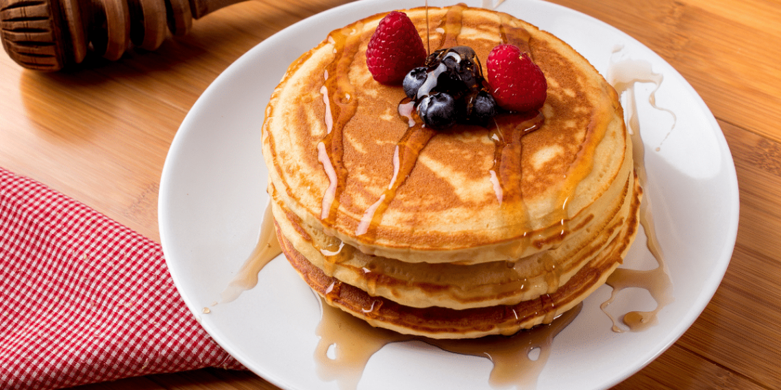 Hotcakes light sin harina ni azúcar: Receta fácil