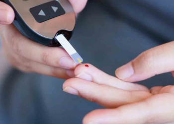 Azúcar alta en la sangre: señales y riesgos clave